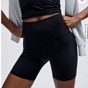 Lululemon Align shorts